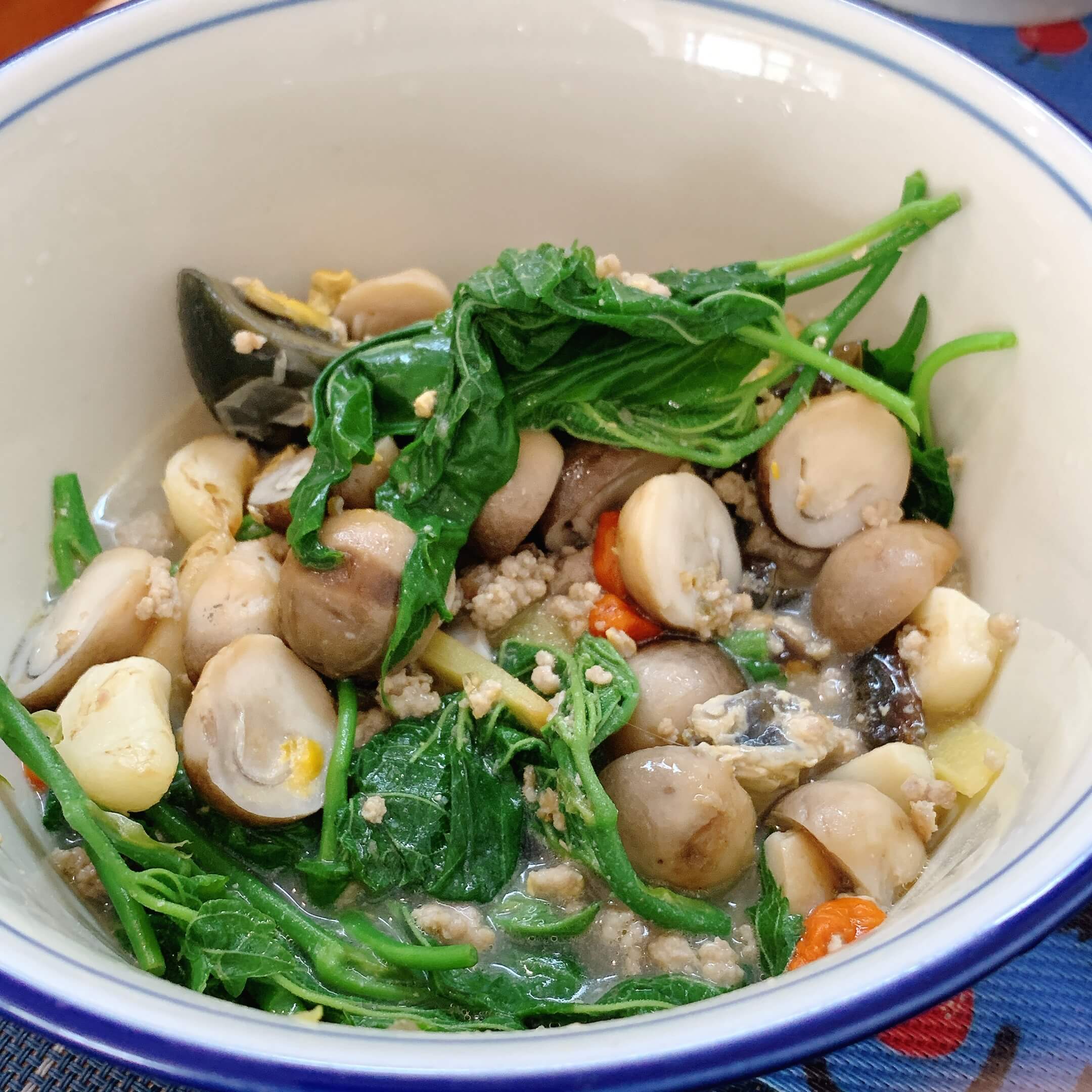 Superior Soup with Mulberry Leaves